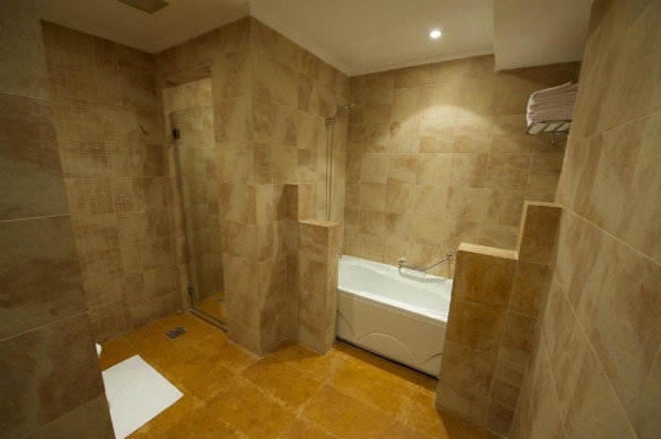 Al Rawasi Hotel Suites image 16